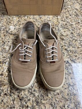 Johnston & Murphy Men's Tan Canvas Oxfords